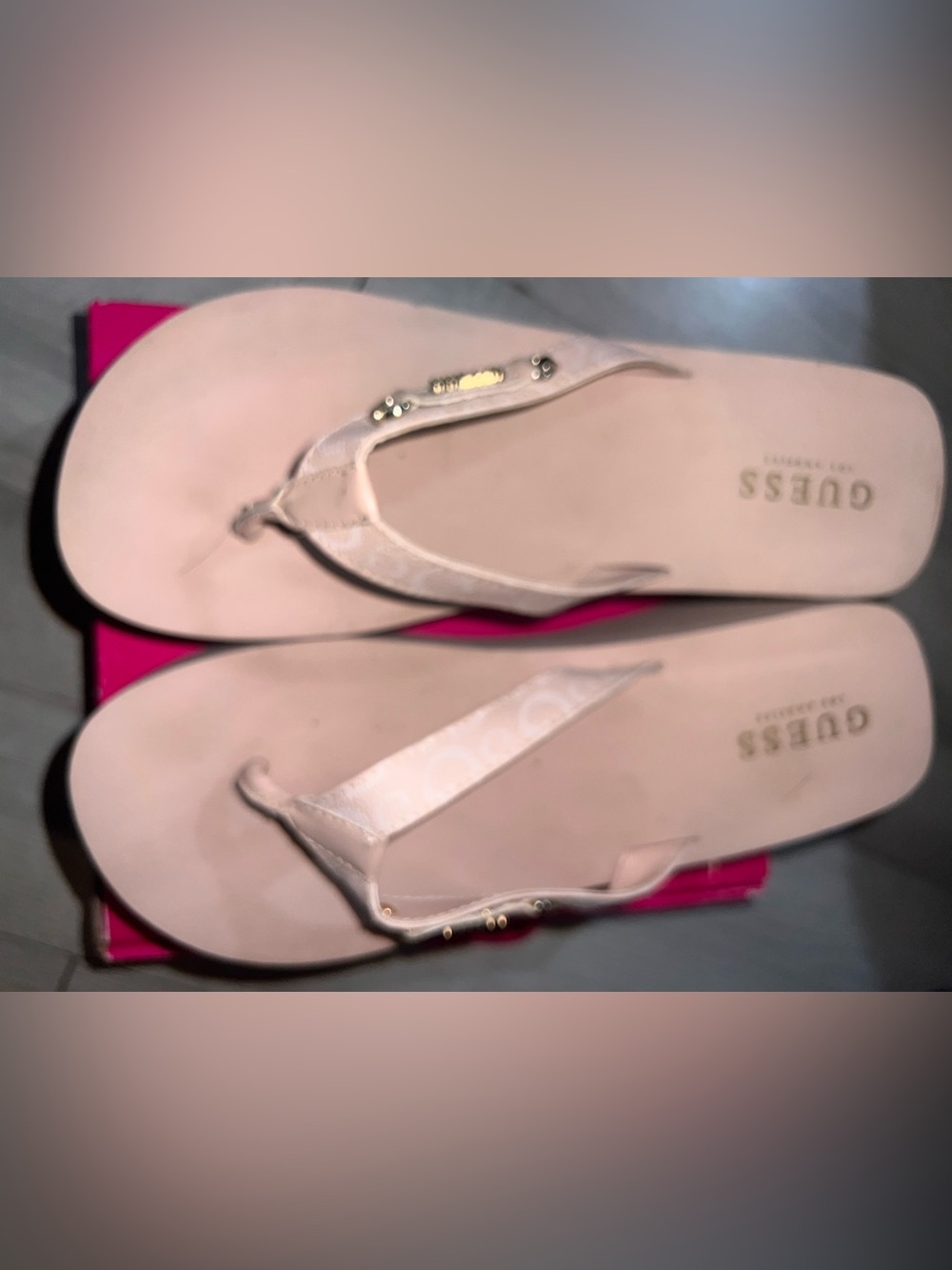 Guess Blush Pink Logo Thong Sandals Flip Flops with Gold Accents Size 9